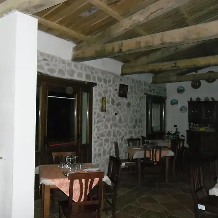 Il Laghetto Bed & Breakfast